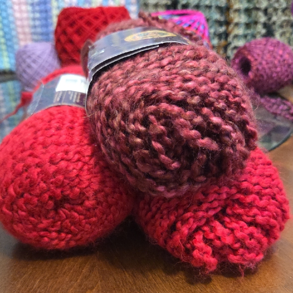 Homespun Red And Pink Yarn Bundle